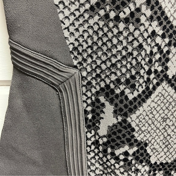 Diane Von Furstenberg Franca Bodycon Snake Print Dress - Size P - Picture 8 of 10